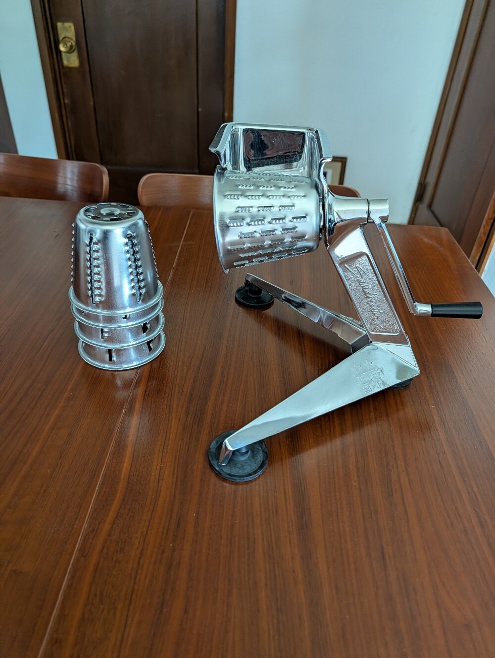 Vintage Saladmaster Five Star Food Processor Slicer with 5 Cutting Cones
